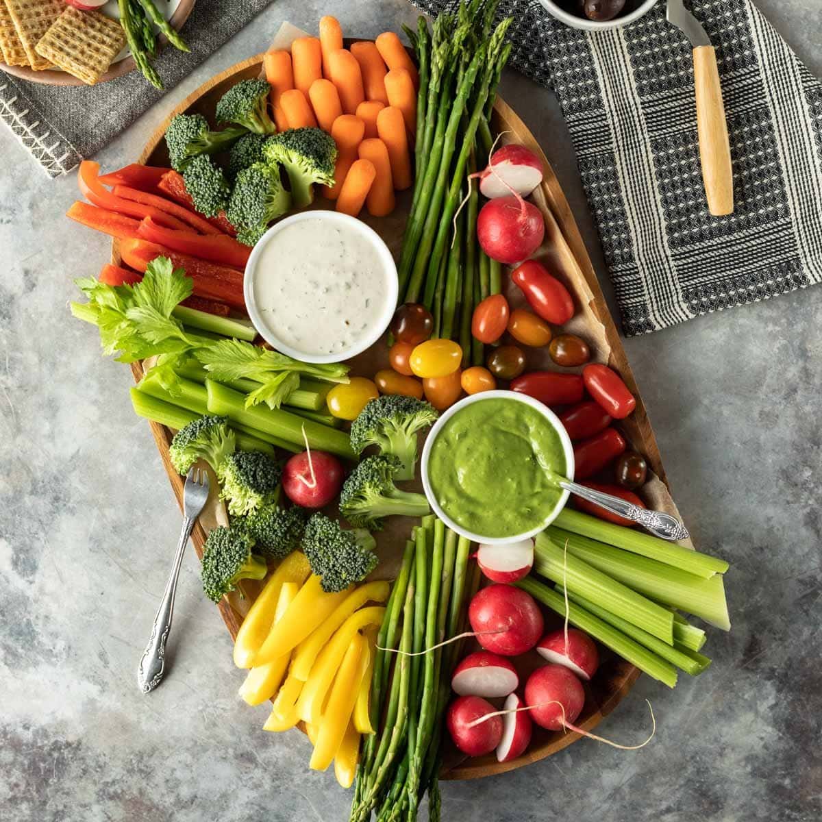 Homemade Veggie Trays: Save Money, Wow Guests, Eat Healthy